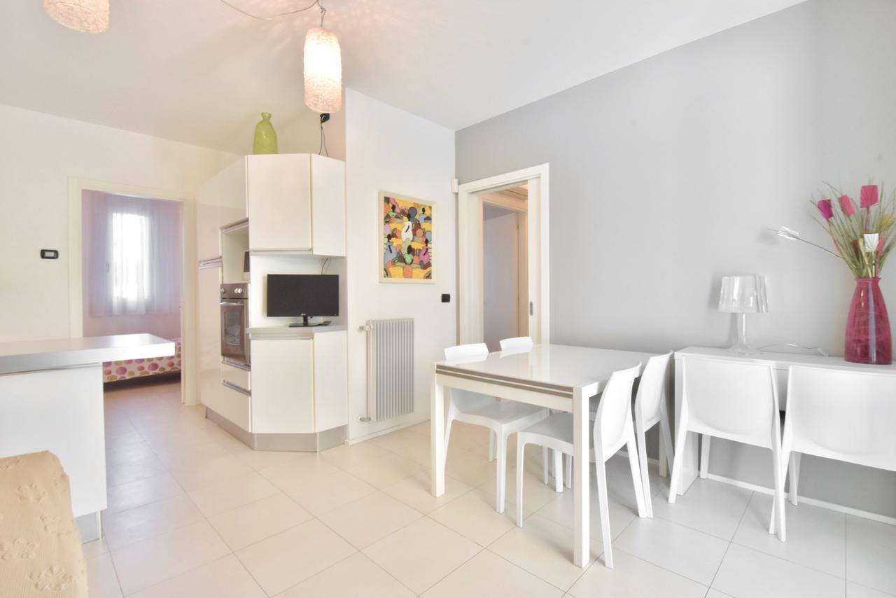 Liro Apartments Lido di Jesolo Kültér fotó